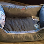 Orthopädisches Hundebett Paros Lux – isolierendes Wendebett mit Memory Foam, druckentlastend & beidseitig nutzbar für Sommer & Winter (grau)