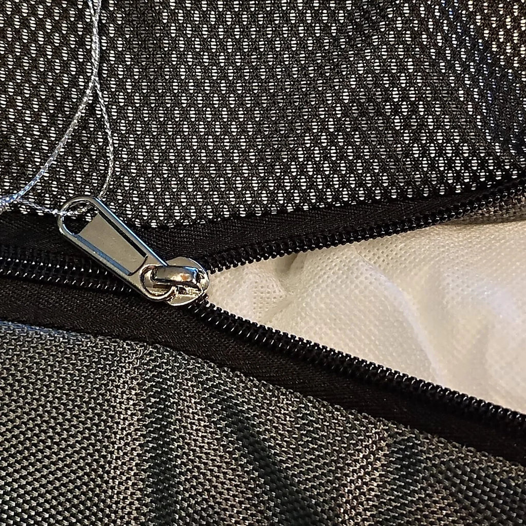 Orthopädisches Hundebett Paros Lux – isolierendes Wendebett mit Memory Foam, druckentlastend & beidseitig nutzbar für Sommer & Winter (grau)