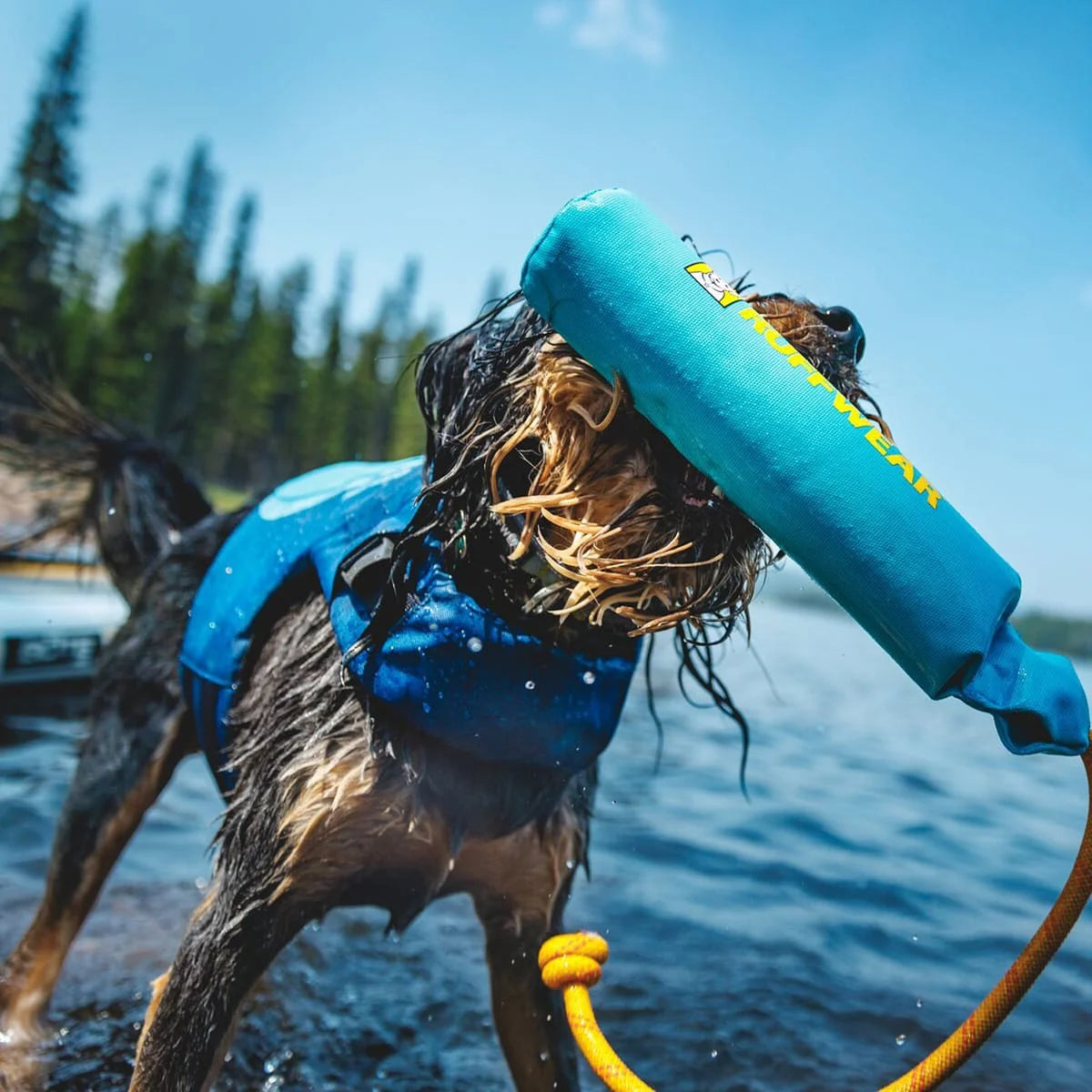 Web JPG-45103_Float-Coat_Deep-Blue_Paddleboard-18