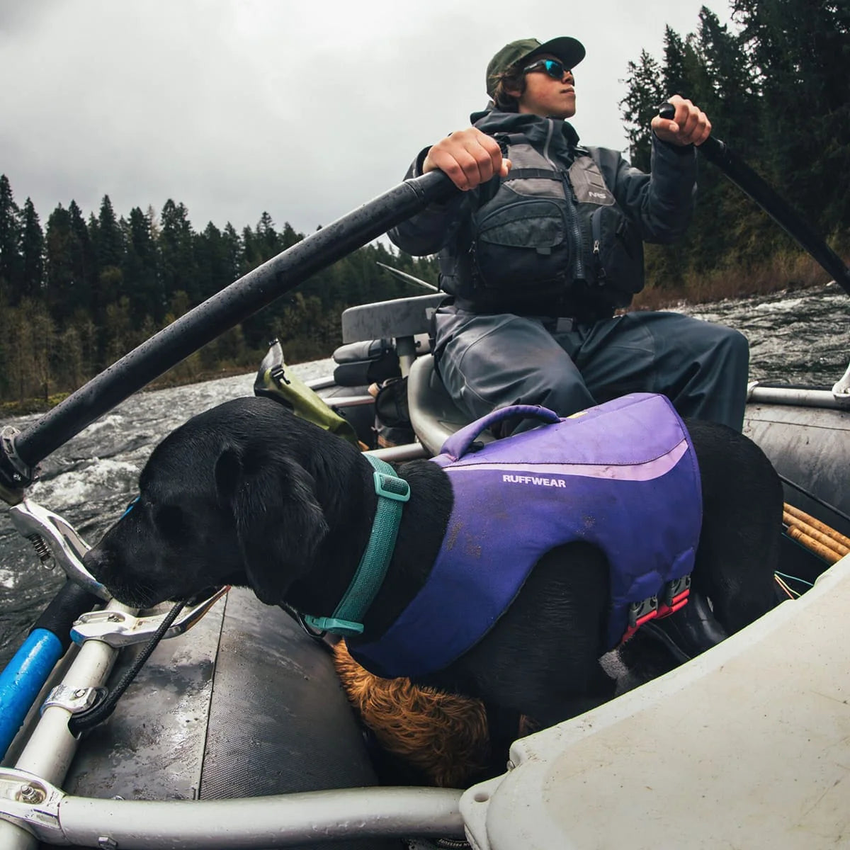 Web JPG-Confluence-Life-Jacket_Ruffwear_ZentoSlinger-EDITED-12